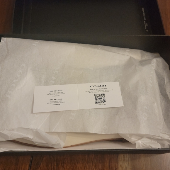 Brand new Coach Sienna Slides size 10 - Picture 4 of 9